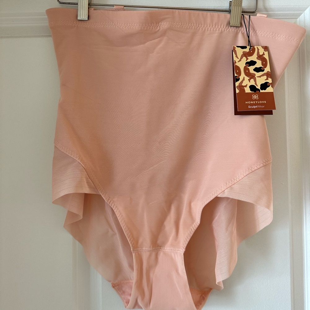 NWT - Honeylove Superpower Brief